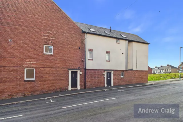 Lawe Road, South Shields, NE33, photo 2