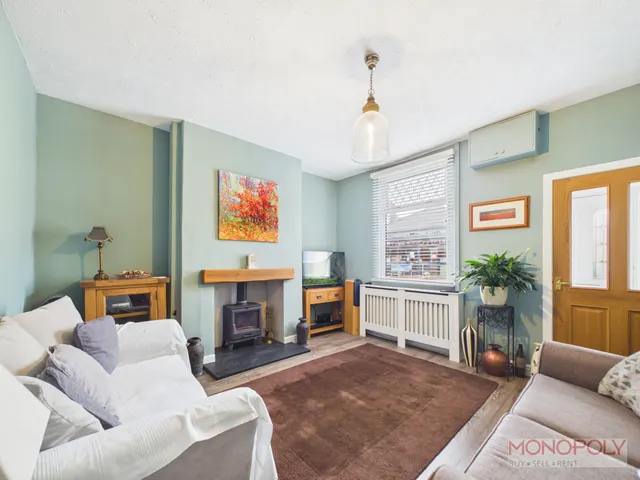 Holt Terrace, Gresford, LL12, photo 2