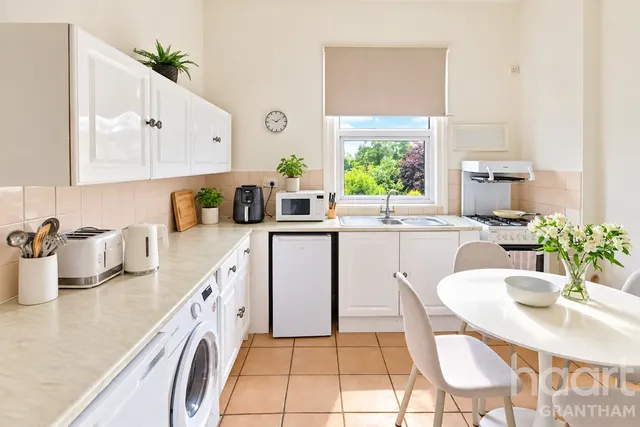 Dudley Road, Grantham, NG31, photo 3