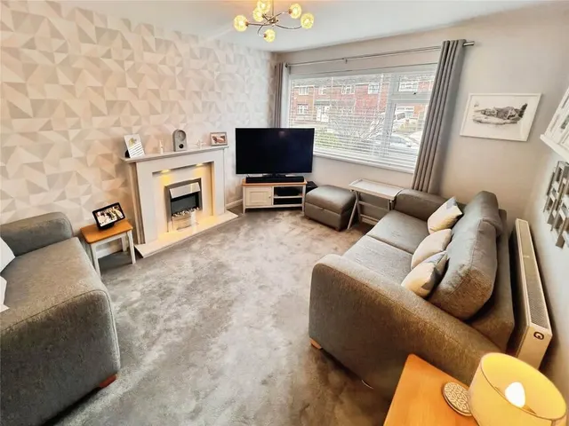 Photo 2 — Brackenwood Road, Burton-on-Trent, Staffordshire, DE15