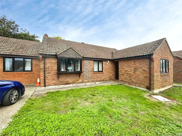 Glen Iris Close, Canterbury, CT2, photo 1