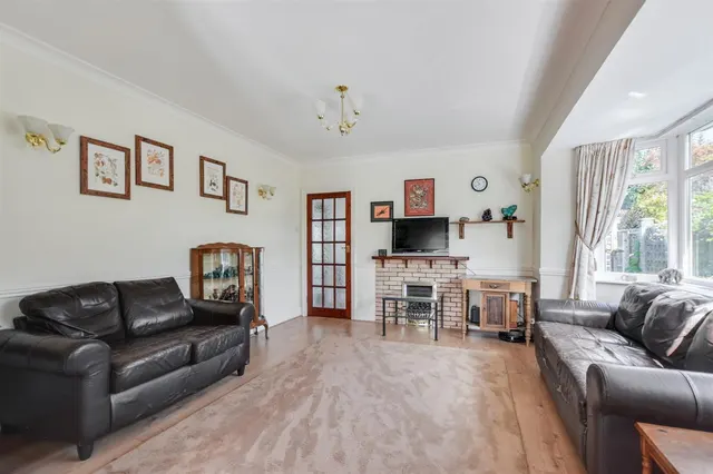 Rutland Avenue, Toton, NG9, photo 3