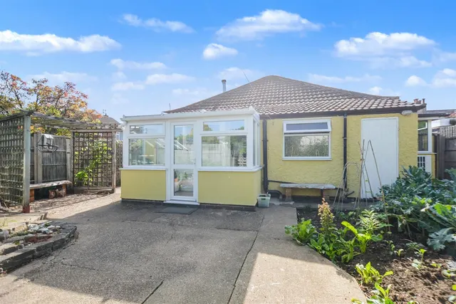 Rutland Avenue, Toton, NG9, photo 1