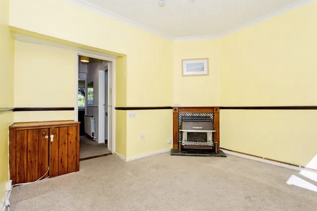Photo 3 — Croft Road, Newmarket