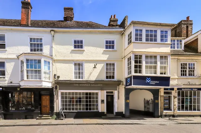 High Street, Salisbury, Wiltshire, SP1 2PB, photo 1