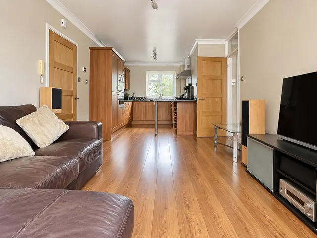 Charlton Road, Bristol, BS10, photo 3