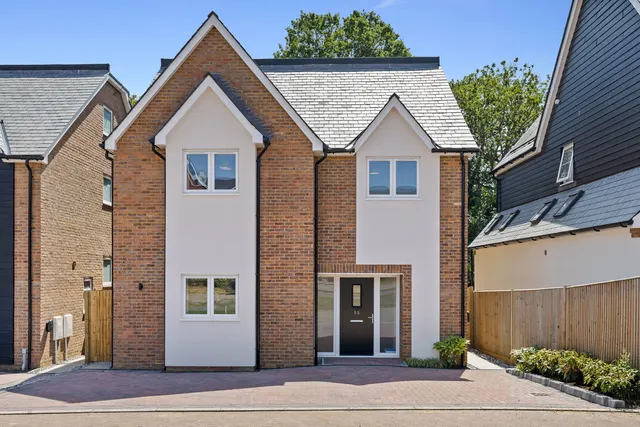 Town Wood Close, Lindfield, RH16, photo 1