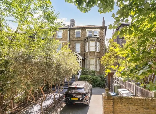 Christchurch Avenue, Brondesbury Park, NW6, photo 1