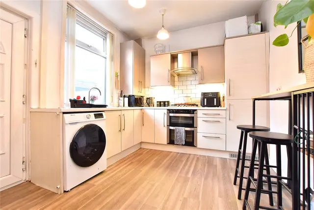 Kenworthy Street, Newbold, OL16, photo 3