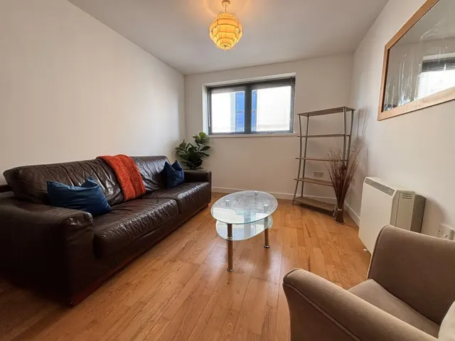 Waterloo Apartments, LS10, photo 2