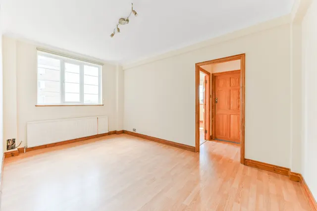 Photo 2 — 15 Sherborne Court, Elmers End Road, London