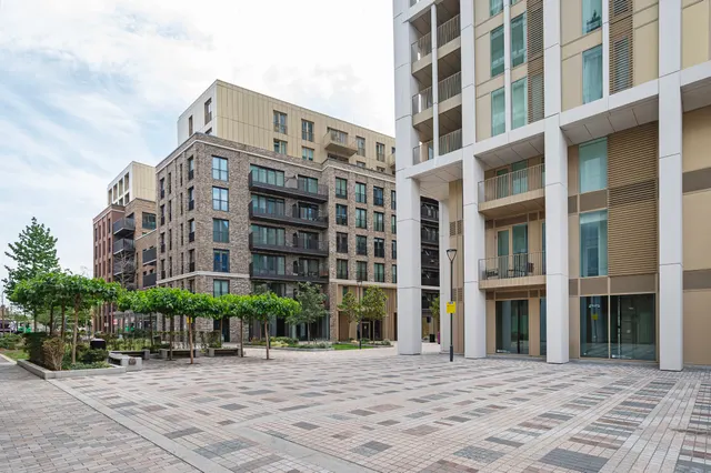 Apartment 101, Bouchon Point, London, photo 1
