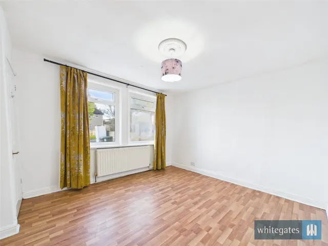 Sowden Road, Bradford, BD9, photo 2