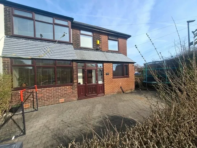 Horncastle Road, Moston, M40, photo 1