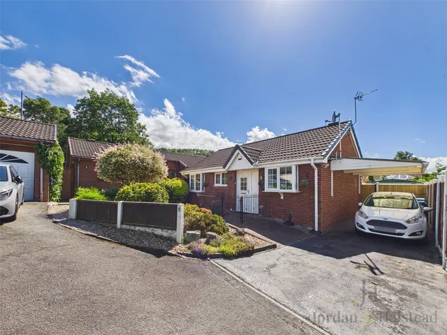 Plovers Lane, Helsby, Frodsham, Cheshire, WA6 0QA, photo 1
