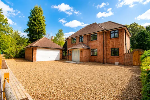 Springfield Lane, Fleet, Hampshire, GU51 4AH, photo 1