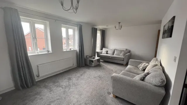 Pintail Close, Scunthorpe, photo 2