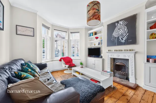 King Charles Crescent, Surbiton, KT5, photo 2