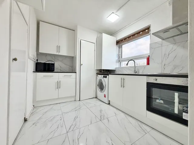 Millstream Road, London, SE1, photo 1