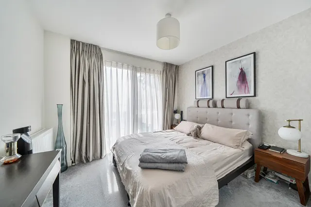 Photo 2 — Flat 36, Coleby House, 2 Woodley Crescent, London