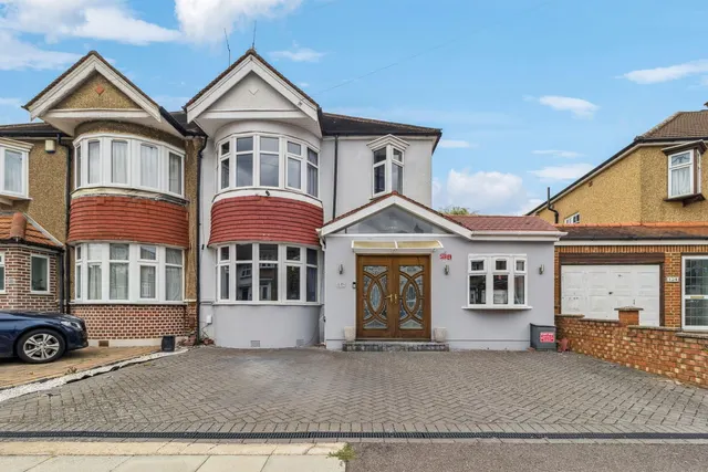 Elm Drive, Harrow, HA2, photo 1