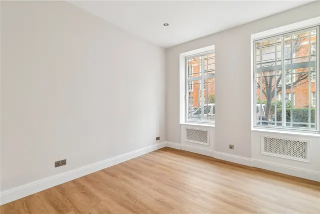 Arthur Court, Queensway, W2, photo 2
