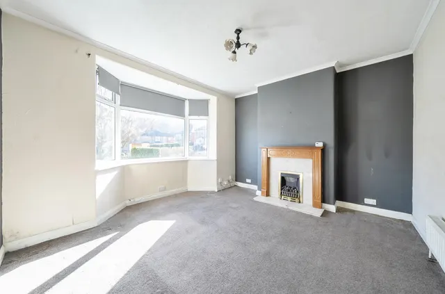 Warneford Rise, Huddersfield, HD4, photo 2