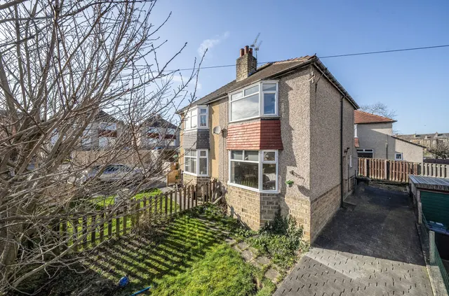 Warneford Rise, Huddersfield, HD4, photo 1