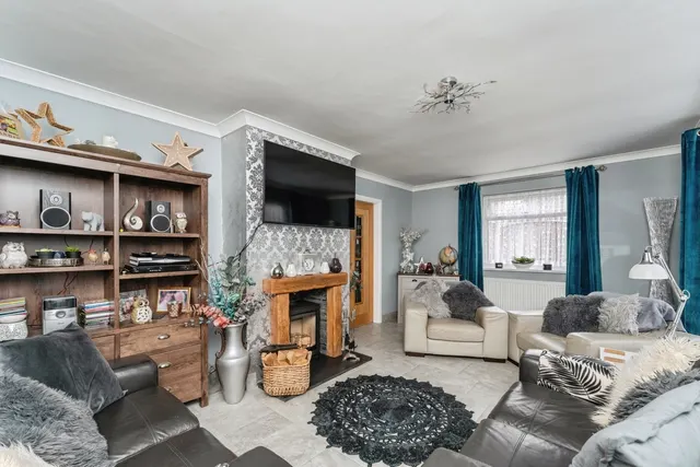 Corbett Avenue, Talacre, CH8, photo 3