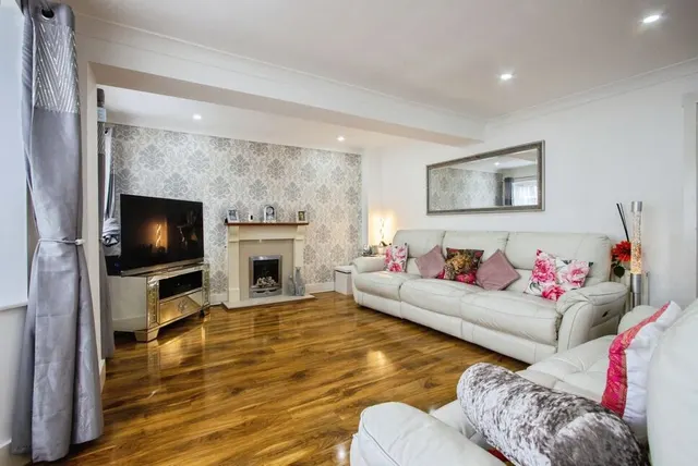 Photo 2 — Bishop Way, Tingley, West Yorkshire, WF3
