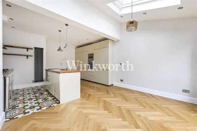 Dunbar Road, London, N22, photo 1