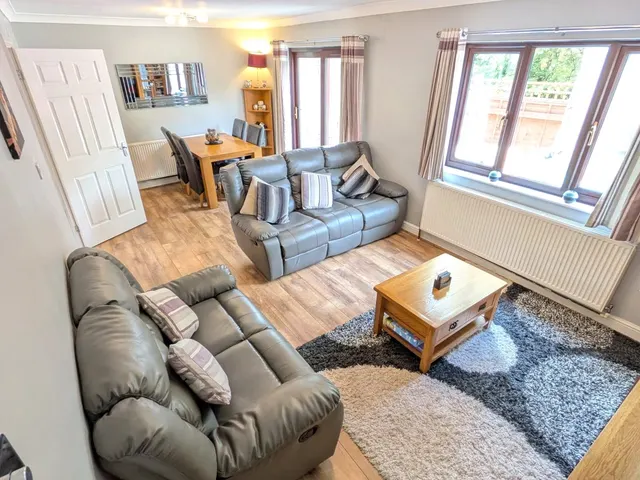 Photo 2 — Lon Glanyrafon, Newtown, Powys, SY16 1QU