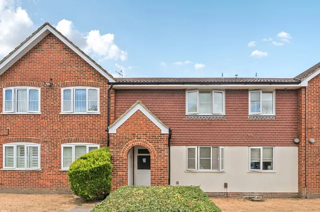 Swan Way, Church Crookham, GU51, photo 1