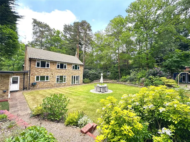 Grove Road, Camberley, Surrey, GU15 2DN, photo 1