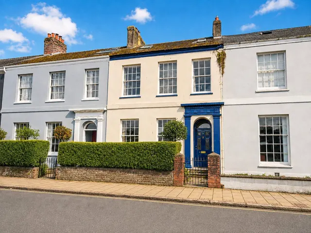 Newport Road, Barnstaple, EX32, photo 1