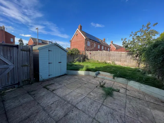 Pippin Road, Aylesbury, HP18, photo 3