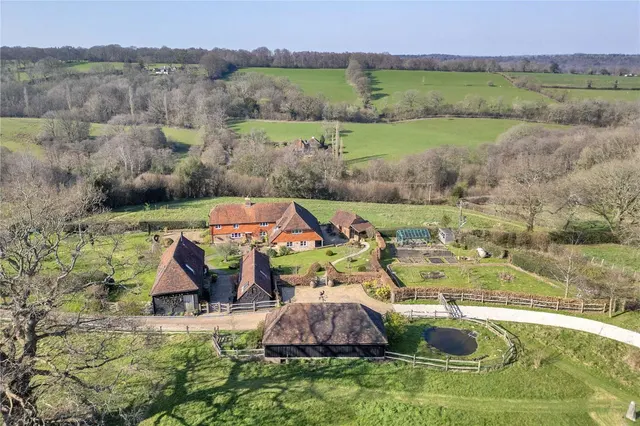 Whitegates Lane, Wadhurst, East Sussex, TN5 6QG, photo 1