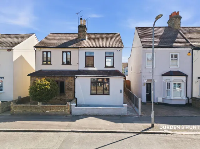 Douglas Road, Hornchurch, RM11, photo 1