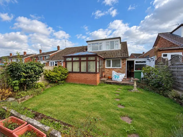 Well Lane, Great Wyrley, WS6, photo 1