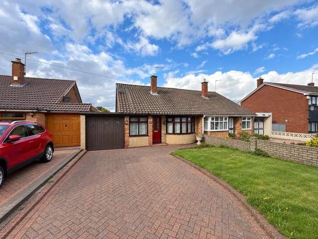 Well Lane, Great Wyrley, WS6, photo 2