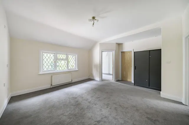 Foxley Lane, Purley, CR8, photo 2