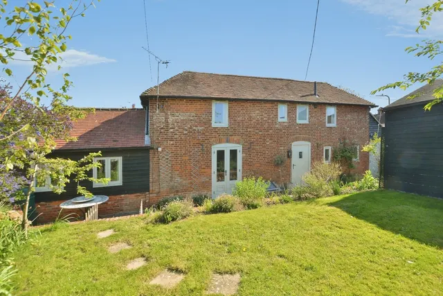 Bower Road, Mersham, TN25, photo 1