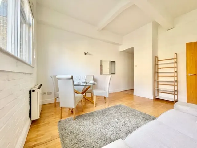 Adelina Grove, London E1 3BX, photo 1