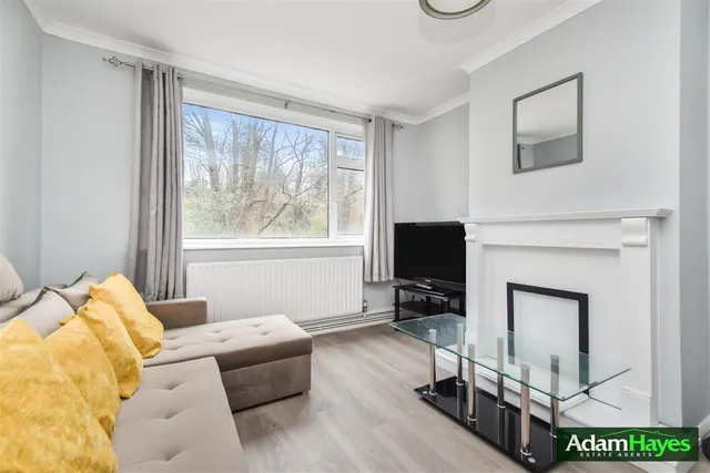 Abercorn Road, Mill Hill East, NW7, photo 1