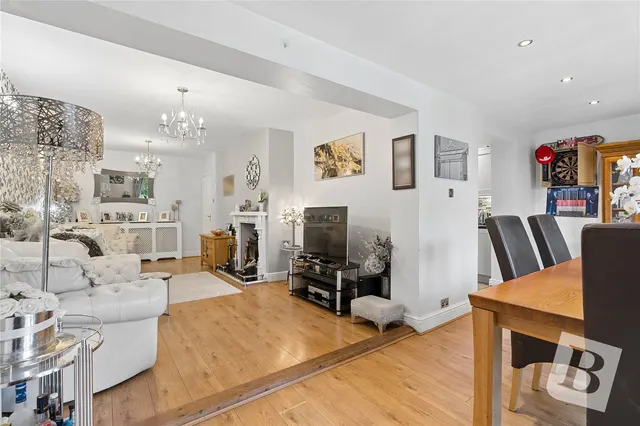 Abbey Wood Lane, Rainham, RM13, photo 1