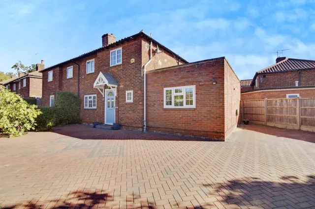 Ludwick Way, Welwyn Garden City, photo 1