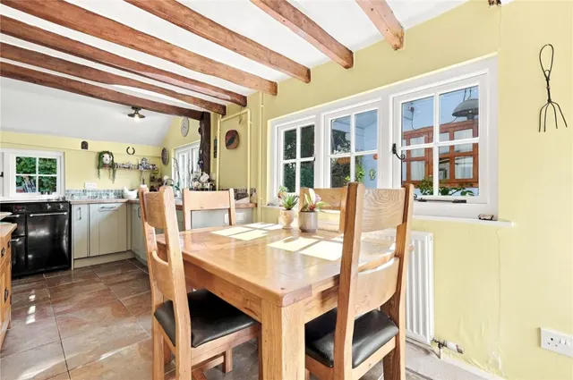 with 2 bedrooms in Debden, Saffron Walden, CB11, photo 2