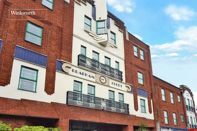 Brabham Court, 39 Central Road, Worcester Park, KT4, photo 1