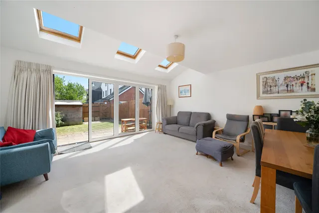 Williams Road, Oxted, RH8, photo 2
