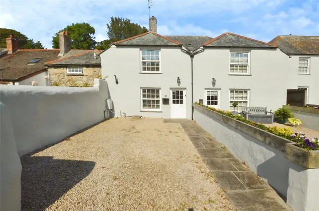 Millpond Avenue, Hayle, TR27